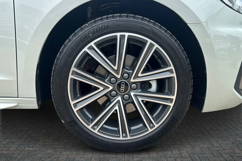 Audi A1 1.0 Tfsi 30 S Line Sportback S Tronic Black #5