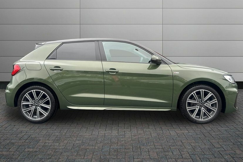 Audi A1 1.0 Tfsi 30 S Line Sportback S Tronic Green #4