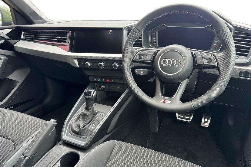Audi A1 1.0 Tfsi 30 S Line Sportback S Tronic Green #6