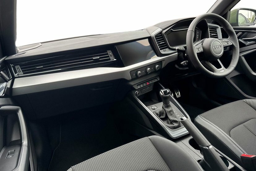 Audi A1 1.0 Tfsi 30 S Line Sportback S Tronic Green #2