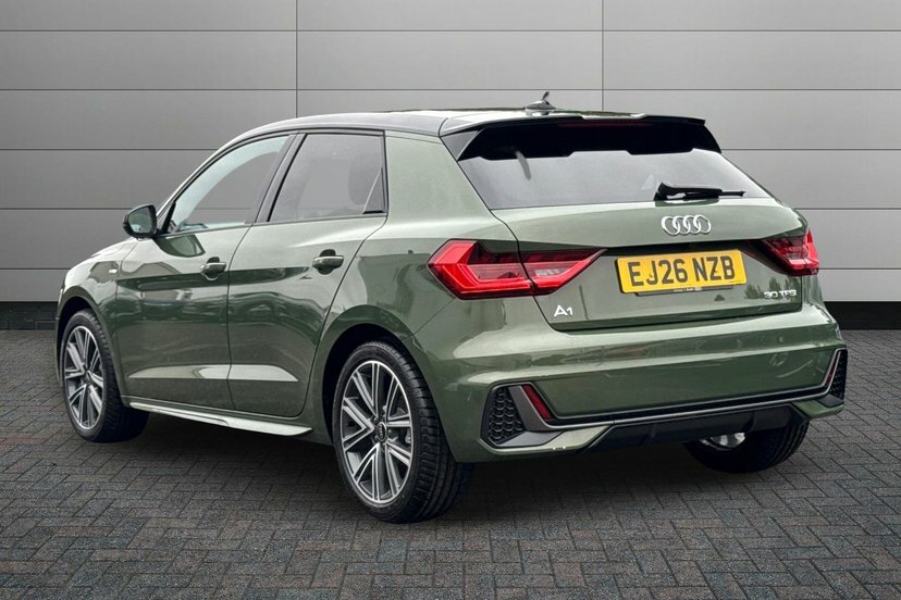 Audi A1 1.0 Tfsi 30 S Line Sportback S Tronic Green #3
