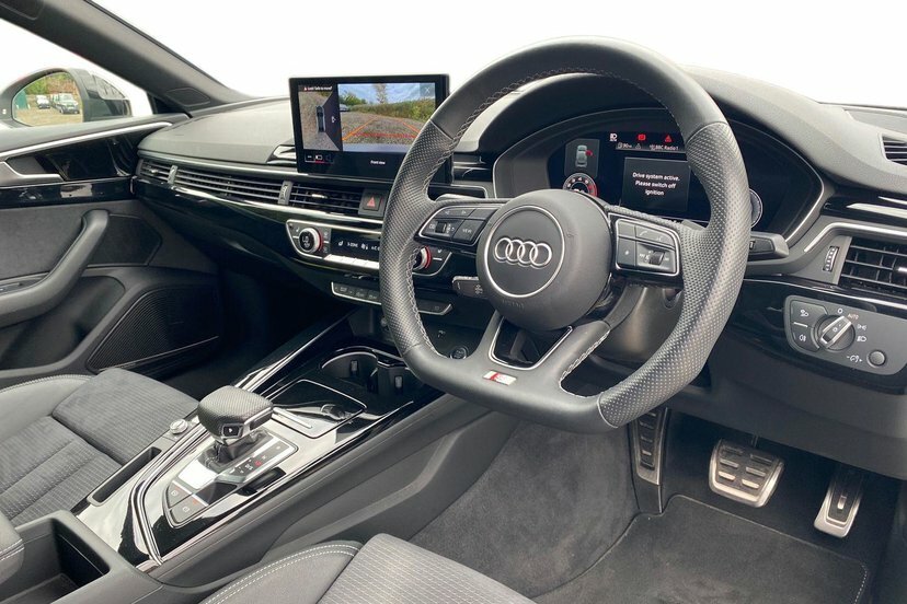 Audi A5 2.0 Tfsi 35 Black Edition Sportback S T White #6
