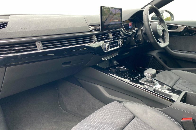 Audi A5 2.0 Tfsi 35 Black Edition Sportback S T White #2