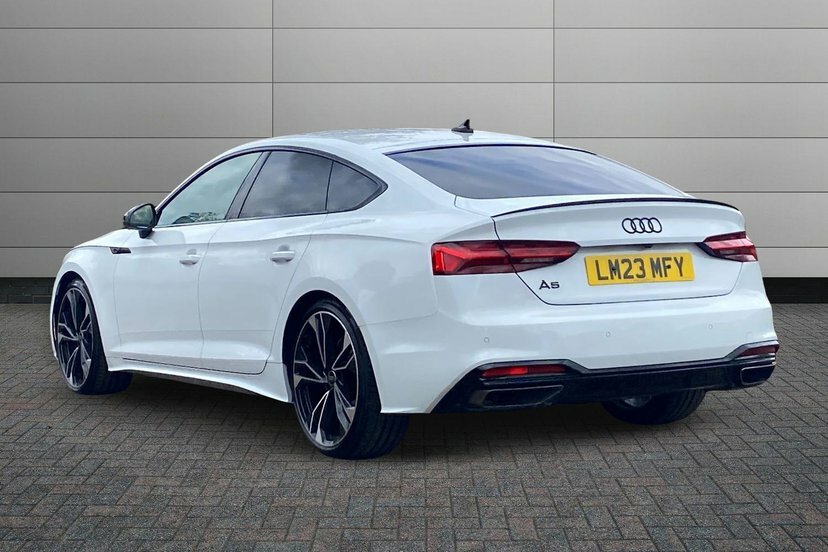 Audi A5 2.0 Tfsi 35 Black Edition Sportback S T White #3