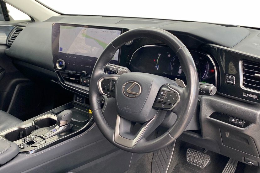 Lexus NX 2.5 450H 18.1Kwh Suv Plug-in Hybrid E- #6