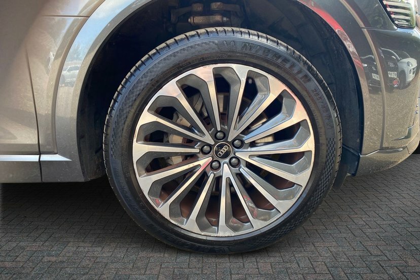 Audi Q8 e tron 55 S Line Sportback Quattro 114K Grey #5