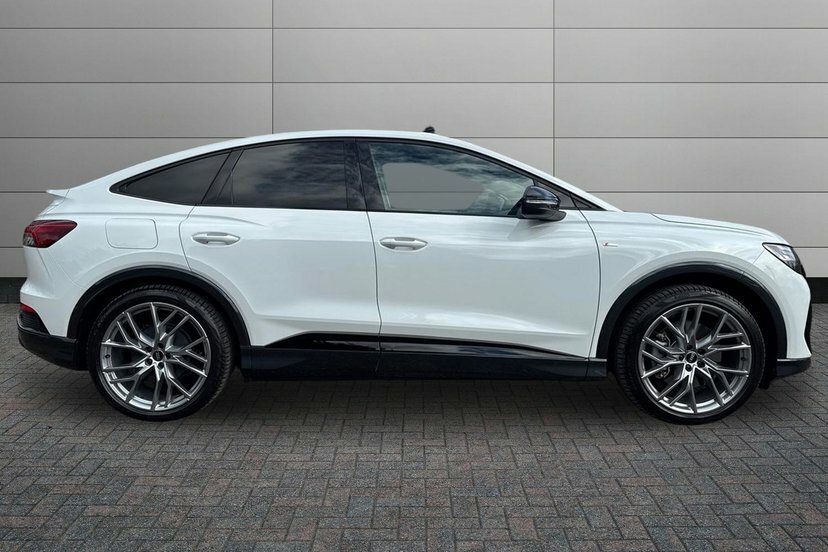 Audi Q4 E Tron 50 Vorsprung Sportback Quattro 8 White #4