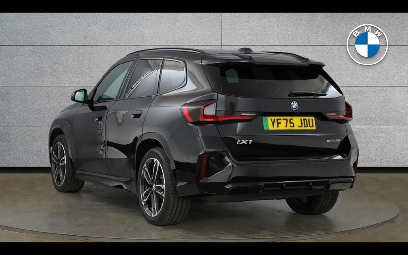 BMW iX1 Ix1 Xdrive30 M Sport Black #2