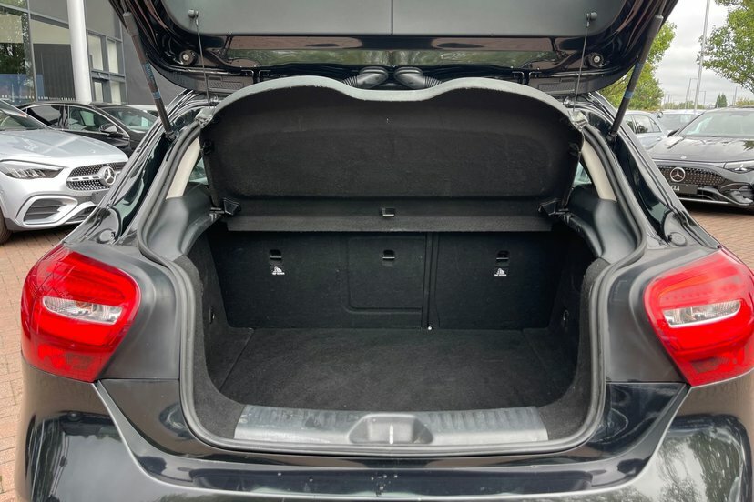 Mercedes-Benz A Class 1.6 A160 Se Executive 7G-dct Grey #34