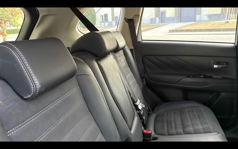 Mitsubishi Outlander 2.3 Di-d Gx 3 147 Bhp White #12