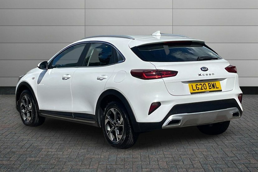 Kia Xceed 1.0 T-gdi 2 Suv 118 Bhp White #3