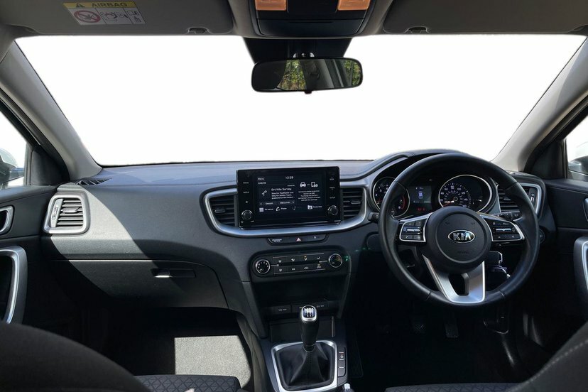 Kia Xceed 1.0 T-gdi 2 Suv 118 Bhp White #6