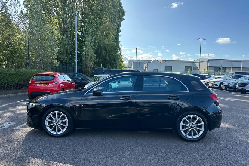 Mercedes-Benz A Class 1.3 A200 Amg Line Executive 7G-dct Grey #17