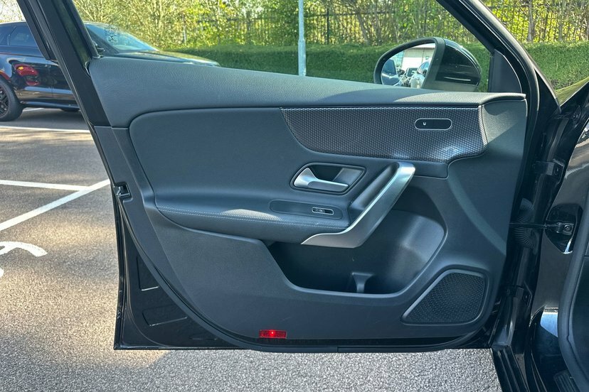 Mercedes-Benz A Class 1.3 A200 Amg Line Executive 7G-dct Grey #30
