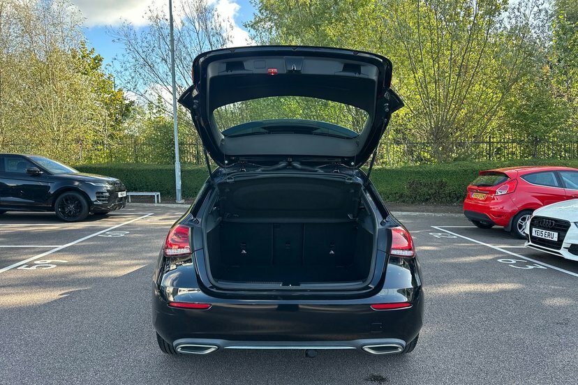 Mercedes-Benz A Class 1.3 A200 Amg Line Executive 7G-dct Grey #25