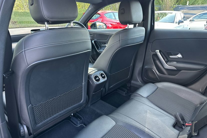 Mercedes-Benz A Class 1.3 A200 Amg Line Executive 7G-dct Grey #27