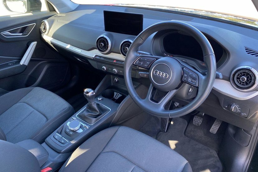 Audi Q2 1.5 Tfsi Cod 35 Sport Suv 150 P Black #6