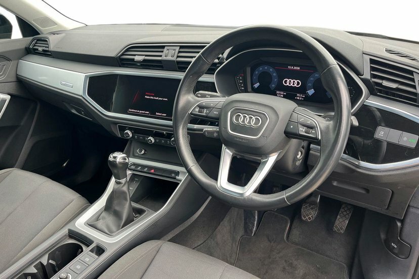 Audi Q3 1.5 Tfsi Cod 35 Technik Suv 150 Black #6
