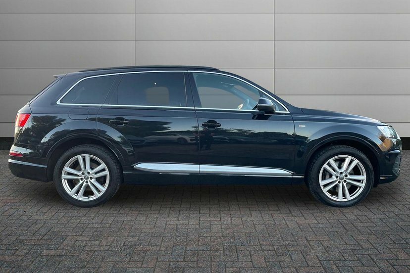 Audi Q7 3.0 Tdi V6 S Line Suv Tiptronic Quattro Black #4