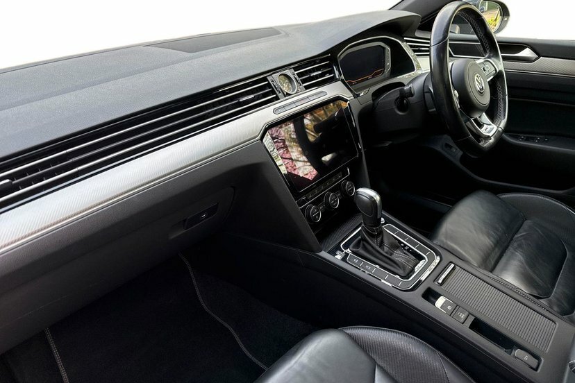 Volkswagen Arteon 2.0 Tdi R-line Fastback Dsg 4Motion 20 Black #2