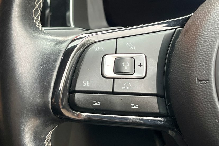 Volkswagen Golf R Tsi 4Wd  #17
