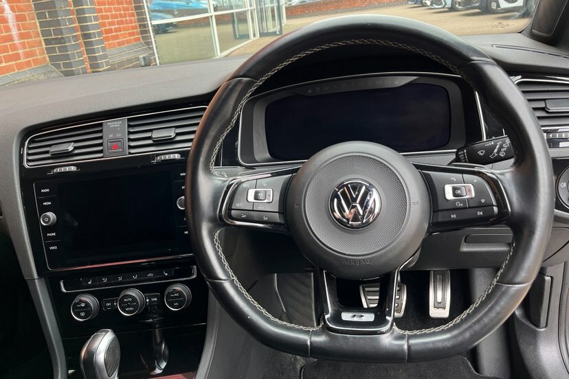 Volkswagen Golf R Tsi 4Wd  #18