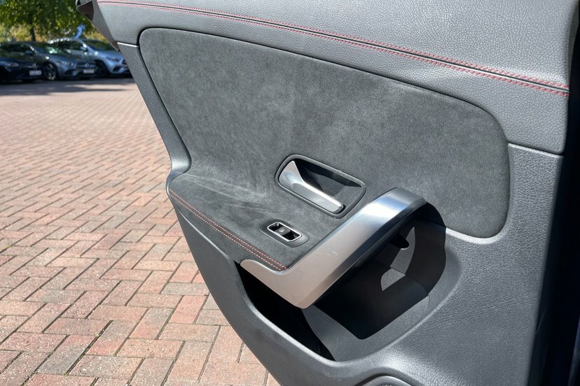 Mercedes-Benz CLA Class Cla 200 Amg Line Premium Night Ed Tip Black #30