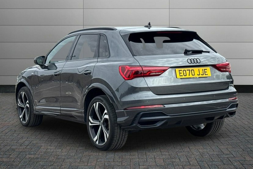 Audi Q3 1.5 Tfsi Cod 35 Edition 1 Suv S Tronic Grey #3