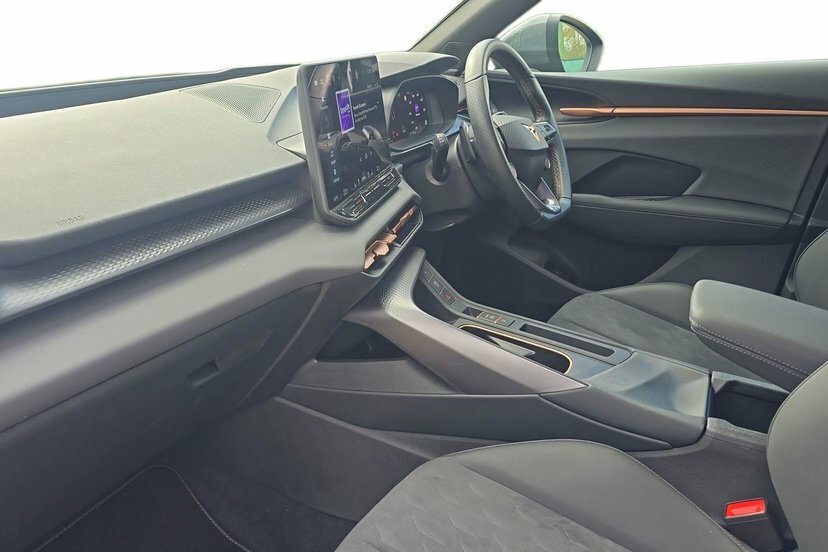 Cupra Terramar 1.5 Etsi V2 Suv Hybrid Dsg 150 Ps Grey #2
