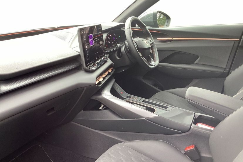 Cupra Terramar 1.5 Etsi V2 Suv Hybrid Dsg 150 Ps Black #2