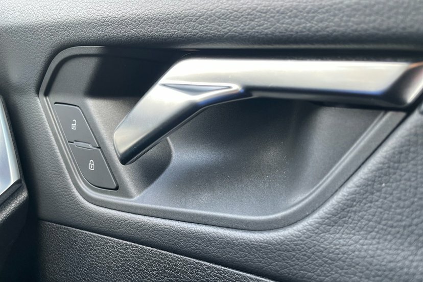 Audi Q3 35 Tfsi S Line S Tronic Leather Blue #24