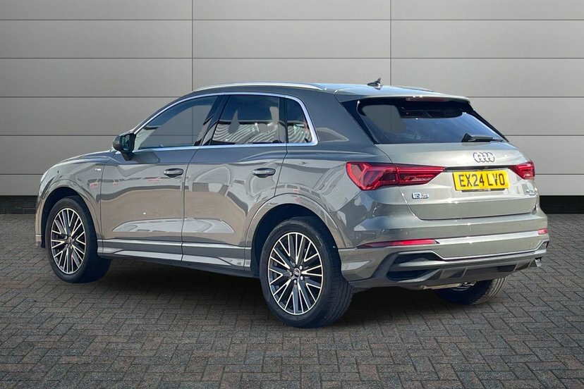 Audi Q3 2.0 Tdi 40 S Line Suv S Tronic Quattro Grey #3