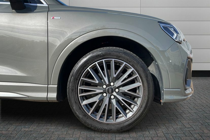 Audi Q3 2.0 Tdi 40 S Line Suv S Tronic Quattro Grey #5