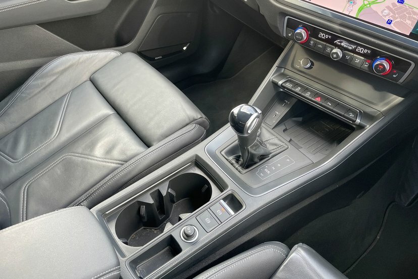 Audi Q3 35 Tfsi S Line S Tronic Leather Blue #34