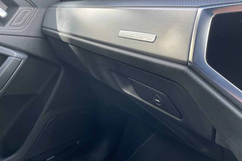 Audi Q3 35 Tfsi S Line S Tronic Leather Blue #35
