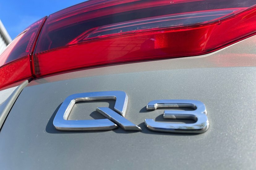 Audi Q3 35 Tfsi S Line S Tronic Leather Blue #15
