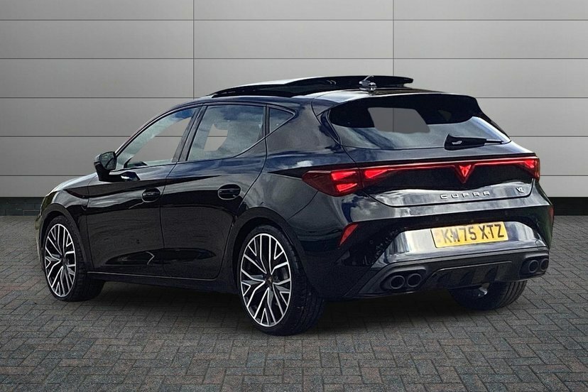 Cupra Leon 2.0 Tsi Vz2 Hatchback Dsg 300 Ps Black