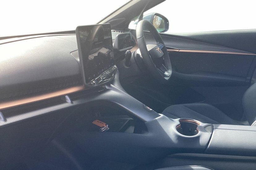 Cupra Tavascan 77Kwh Vz1 Suv Coupe 4Drive 340 #2