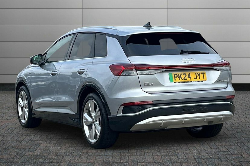 Audi Q4 E Tron 45 S Line Suv 82Kwh 286 Ps Tec Silver #3