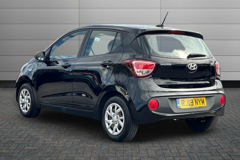 Hyundai I10 1.2 Se Hatchback 87 Ps Black #3