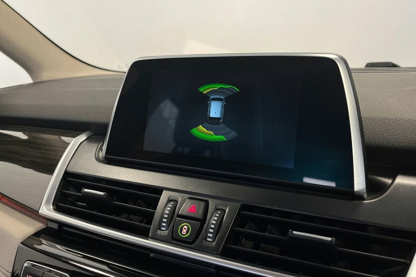 BMW 2 Series Gran Tourer 220D M Sport Step White #22
