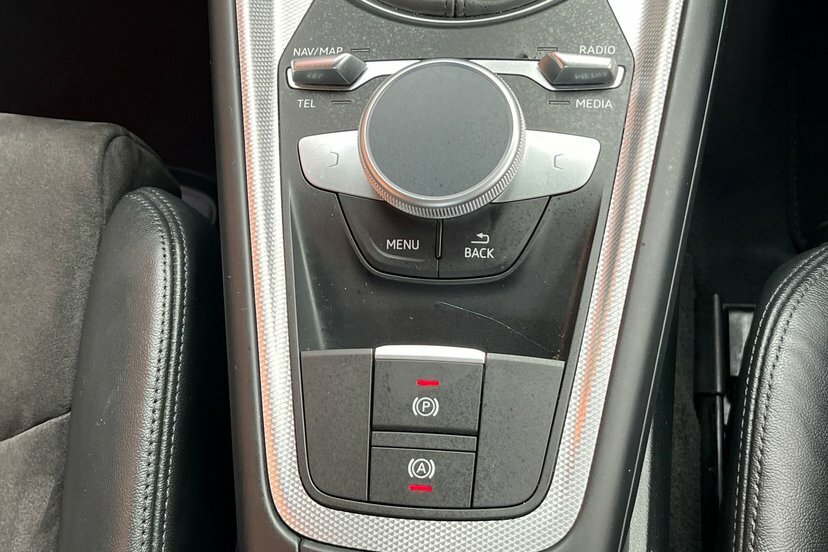 Audi TT 2.0T Fsi Quattro Black Edition S Tronic Red #20