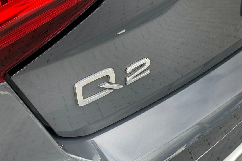 Audi Q2 Sport 30 Tfsi 116 Ps 6-Speed Black #14