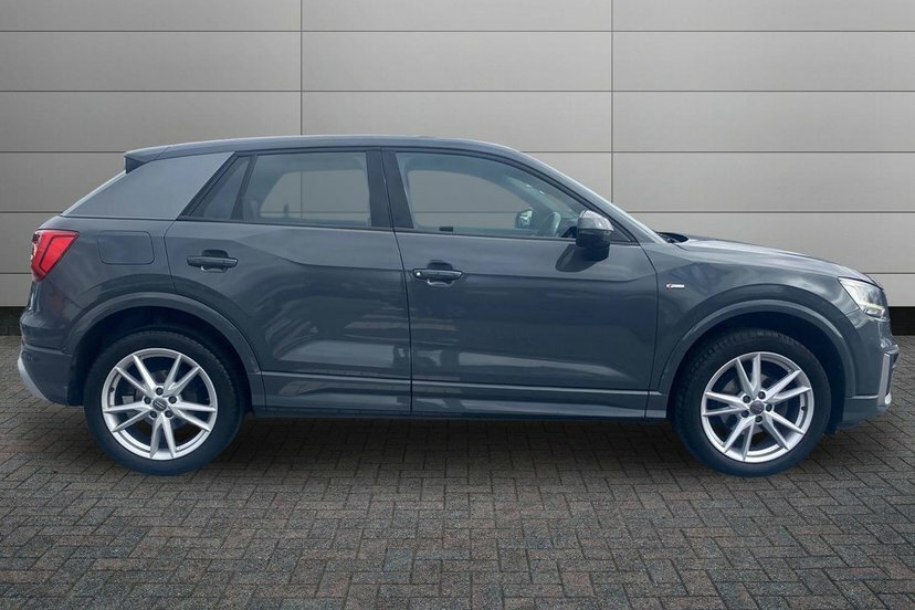 Audi Q2 1.5 Tfsi Cod 35 S Line Suv S Tronic 15 Grey #4