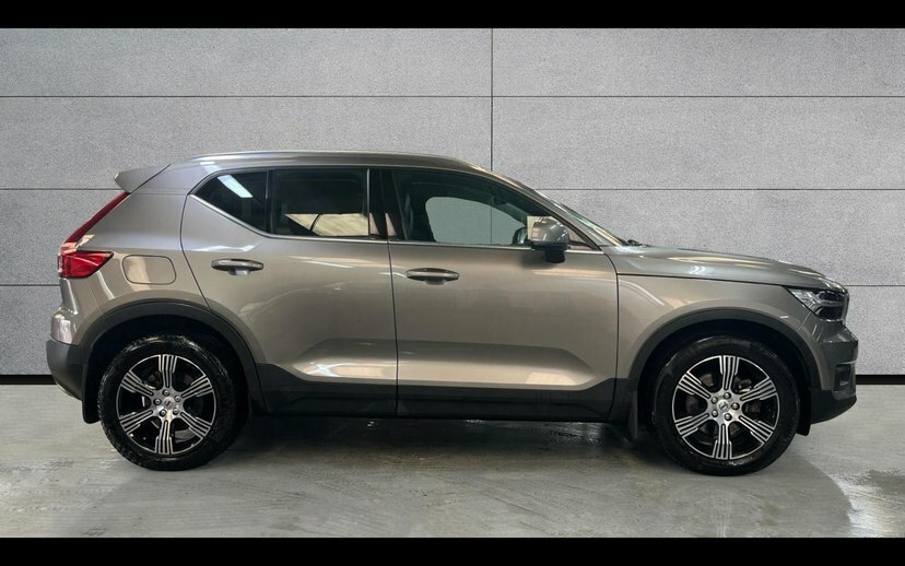 Volvo XC40 2.0 T4 Inscription Suv Awd 190 Ps Grey #3