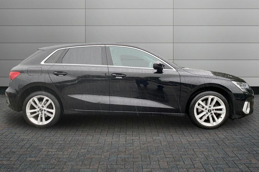 Audi A3 1.4 Tfsie 40 Sport Sportback Plug-in Hy Black #4