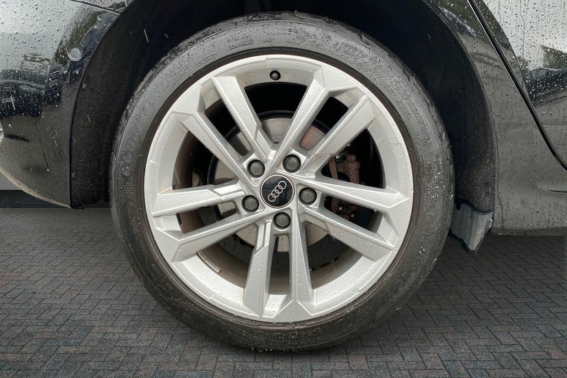 Audi A3 1.4 Tfsie 40 Sport Sportback Plug-in Hy Black #5