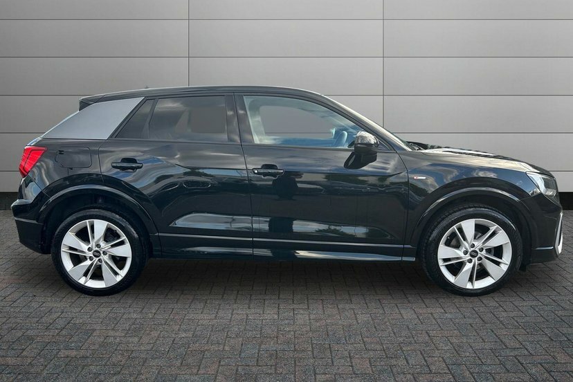 Audi Q2 1.5 Tfsi Cod 35 S Line Suv S Tronic 15 Black #4