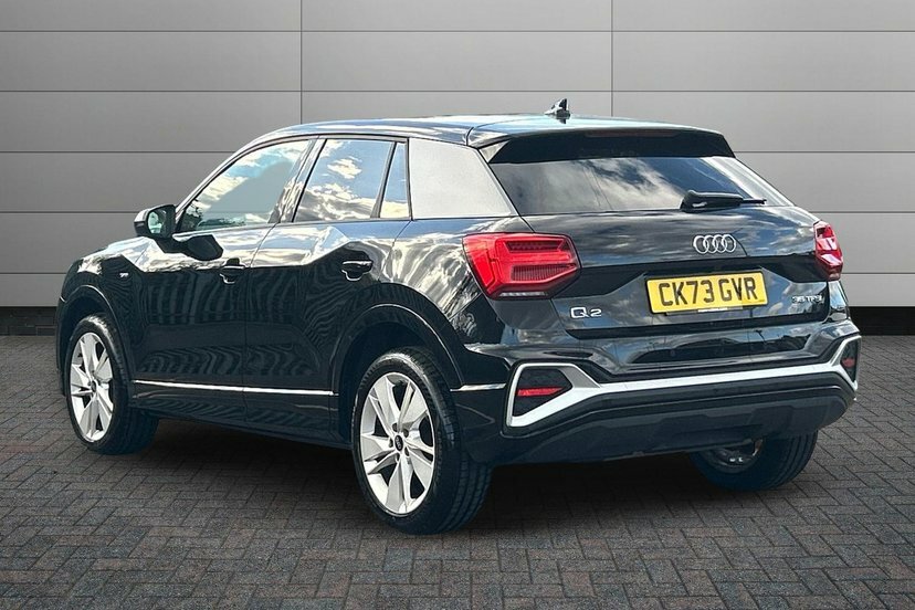 Audi Q2 1.5 Tfsi Cod 35 S Line Suv S Tronic 15 Black #3