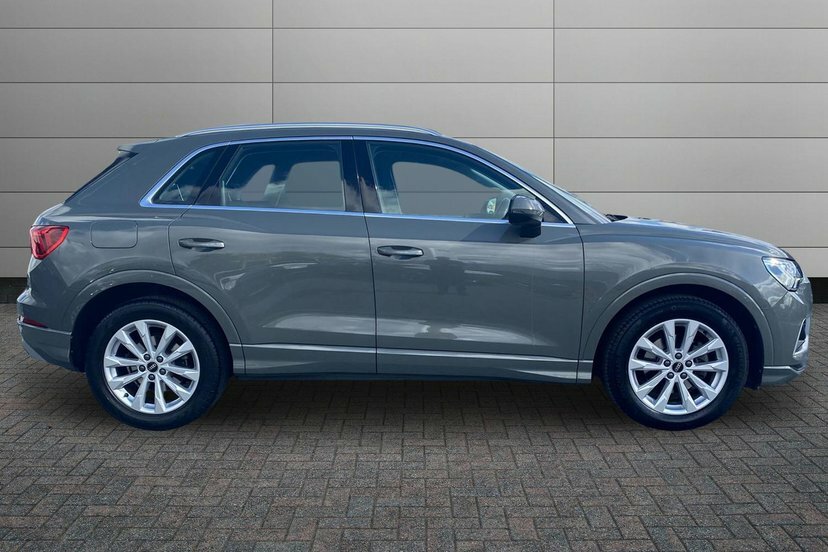 Audi Q3 1.5 Tfsi Cod 35 Sport Suv S Tronic 150 Grey #3